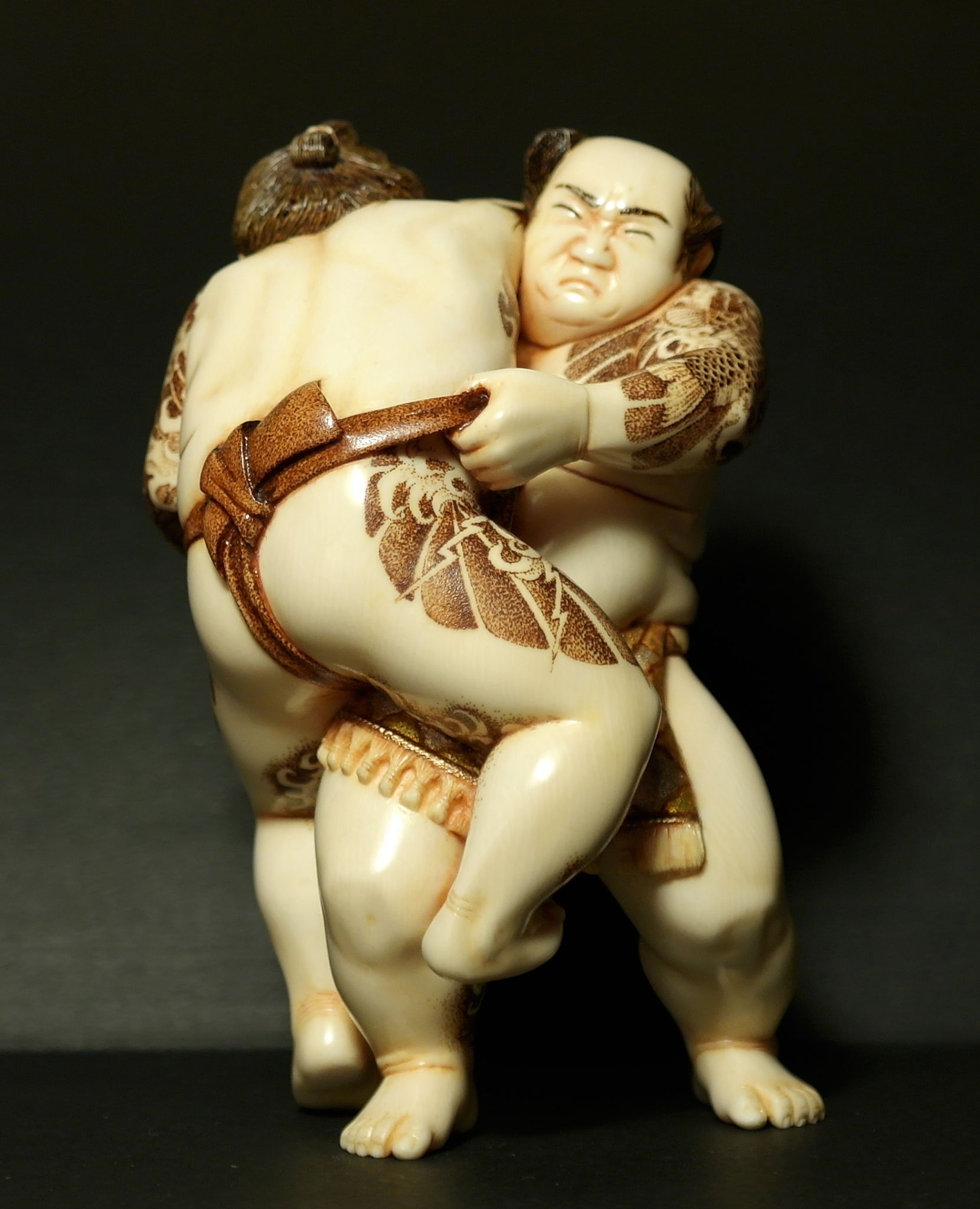 Sumo wrestlers 01
